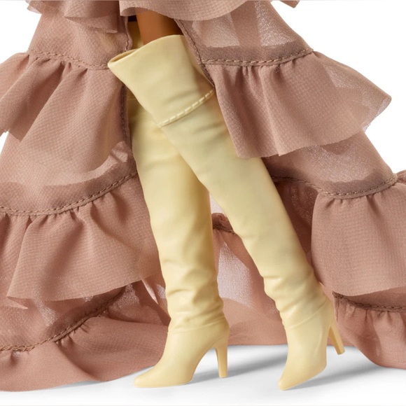 Barbie Signature @BarbieStyle Barbie Brooklyn Collector Doll JBH93 NIB - Picture 7 of 9